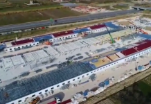 Dita e 42-të/ Punë me tre turne, shihni si kanë avancuar punimet për spitalin e Fierit