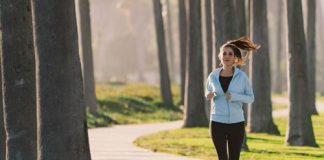 Aktiviteti i rregullt fizik na bën të ndihemi më të rinj pas të 40-ve, çfarë rekomandojnë mjekët