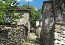 FOTOT/ Njih Shqipërinë! Rehova, fshati i gurtë që të lë pa frymë