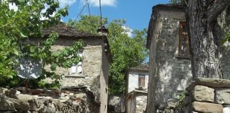 FOTOT/ Njih Shqipërinë! Rehova, fshati i gurtë që të lë pa frymë