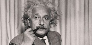 Zëri i Ajnshtajnit pjesë e inteligjencës artificiale/ Do të mund të pyesni ‘babain’ e relativitetit për çdo gjë