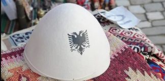 VIDEO/ A e dini si bëhet tradicionalisht një plis apo qeleshe?