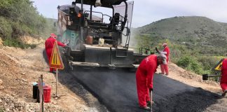 FOTOT/ Nis puna për rionstruksionin e aksit “Rruga Nacionale – Klos”