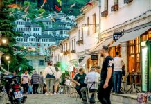 TURIZMI – Mbi 1.5 milionë shtetas të huaj hynë në Shqipëri gjatë gushtit