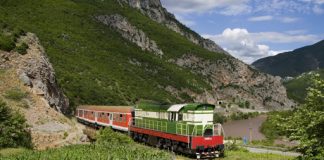 Tjetër hap për hekurudhën Tiranë-Durrës, kalon deklarata mjedisore për terminalin publik dhe linjën e re në Rinas