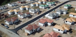 FOTOT/ Fshati i Bubqit, një kantier gjigand ndërtimi