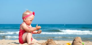 KËSHILLA : Si t’i mbrojmë fëmijët nga dielli