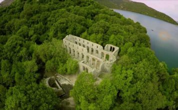 Restaurohet “Porta me Kulla”, një atraksion më shumë për t’u vizituar në Butrint