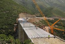 Projekti drejt përfundimit, lidhet dhe ura e fundit e bajpasit të Vlorë