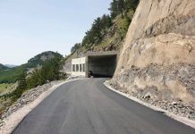 FOTOT/ Lidh perlat e turizmit, rruga Qafë Thorë-Theth drejt përfundimit