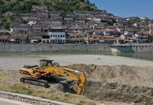 FOTOT/ Nis rehabilitimi i lagjes muzeale “Goricë” në Berat