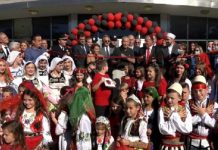 Përurohet qendra kulturore shqiptare në New York, do shërbejë për mësimin e gjuhës e aktivitete të tjera