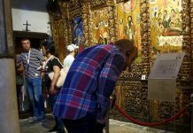 FOTOT/ Fluks turistësh të huaj në muzetë e Beratit