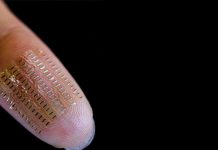 Gjermanët shpikin baterinë më të vogël në botë / Në gjendje që të karikohet nga trupi njerëzor