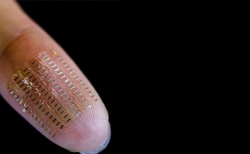 Gjermanët shpikin baterinë më të vogël në botë / Në gjendje që të karikohet nga trupi njerëzor