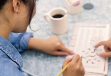 Shtatë shenja që tregojnë se jeni më të zgjuar nga sa mendoni