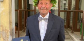 Diplomohet në moshën 89 vjeçare/ Historia e pazakontë e gjyshit sicilian. Nga fermer në nënkryetar bashkie