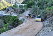 FOTO/ Rikonstruksioni i rrugës së Lumit të Vlorës, FSHZH informon mbi situatën e punimeve