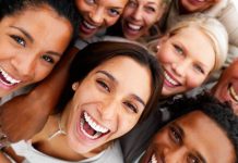 Mrekullia që fshihet pas një buzëqeshje. Mesoni si reagon truri juaj