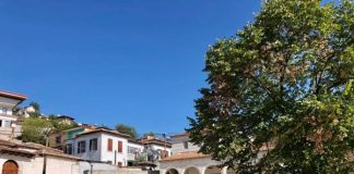 SHIFRAT/ Shtatori dhe tetori sjellin mijëra turistë në Berat