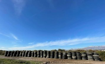 FOTO/ Bravo djema! Vullnetarët e EKO MENDJE pastrojnë 136 goma nga lumi i Vijës së Vrakës