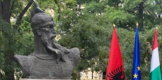 Pas Budapestit, edhe Praga do të ketë një shesh me emrin “Skënderbej”