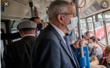 Presidenti model i Austrisë, udhëton me urban, në këmbë dhe pa roje sigurie (FOTO)