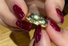 Gjeti një unazë të madhe floriri, Shqipresa jep shembullin frymëzues (FOTO)