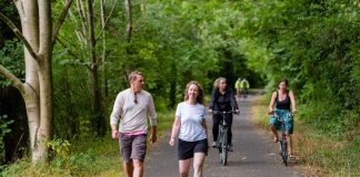 STUDIMI/ Ecja në këmbë apo me biçikletë, cila është më e mirë