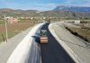 FOTOT/ Lajm i mirë! Nis asfaltimi i bypass-it të Beratit
