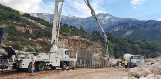 FOTOT/ Rruga Palasë-Dhërmi, kryhet gati 40% e punimeve