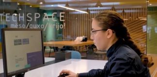 “Internet pa WiFi”/ Njihuni me Xhulian nga Durrësi që ka rrëmbyer vëmendjen e Bill Gates, u rendit e dyta në konkursin botëror