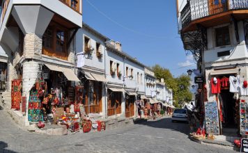 Kthim në identitet për rrugët e kalldrëmta në Gjirokastër