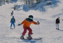 FOTOT/ Destinacioni i fundjavës, pista e skive në Dardhë tërheq qindra vizitorë