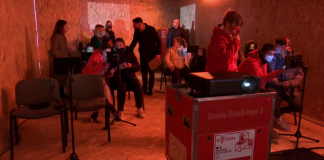 “Micro Folie”/ Vjen hapësira më e re kreative në Tiranë, afron të rinjtë me teknologjinë dhe artin