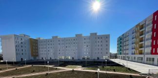 FOTOT/ 7 pallate banimi me 330 apartamente ‘hapin dyert’ për banorët në Kavajë