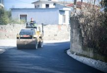 FOTOT – Rehabilitohen rrugët e brendshme të Elbasanit