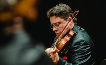 Njihuni me Klaidin, violinisti shqiptar me famë botërore që jeton në Zvicër