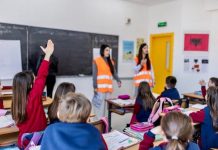 Siguria Rrugore do të jetë pjesë e orëve mësimore në shkollat 9 vjeçare