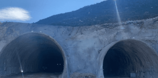FOTOT/ Orikum – Palasë për 10 minuta, shihni sa kanë ecur punimet në tunelin e Llogarasë