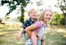 Faktet interesante/ Si ndikojnë motrat dhe vëllezërit në jetën tonë