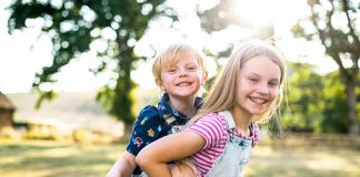 Faktet interesante/ Si ndikojnë motrat dhe vëllezërit në jetën tonë