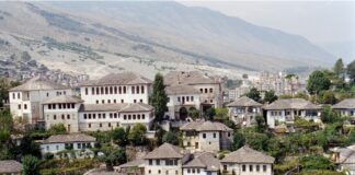 Turizmi në Gjirokastër, vijon puna për parkimin nëntokësor prej 300 vendesh