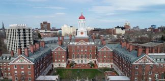 Fantastike! Gjuha shqipe do të jetë lëndë me zgjedhje në universitetin më të njohur në botë