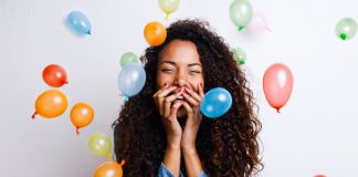 Ti ke fuqinë të bësh dikë të lumtur në vetëm 2 minuta. Zbuloje se si…