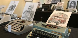 FOTOT/ Njihuni me artistin që pikturon me një…makinë shkrimi