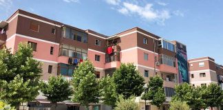 Drejt përfundimit “Rijetëzimi i fasadave në qendër të qytetit Dimal dhe segmenti rrugor që lidh qendrën me shëtitoren përreth lumit Osum”