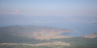 Në shtigjet e dhisë së egër, në Parkun Kombëtar të Prespës