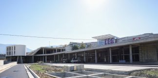 Holle, biletari, ambiente çlodhëse dhe për taksi/ Terminali Lindor i Tiranës drejt fundit, ja kur do jetë gati (FOTO)