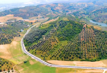 FOTOT/ Përfundon një tjetër aks, gati rruga që lidh “hambarin” e jugut